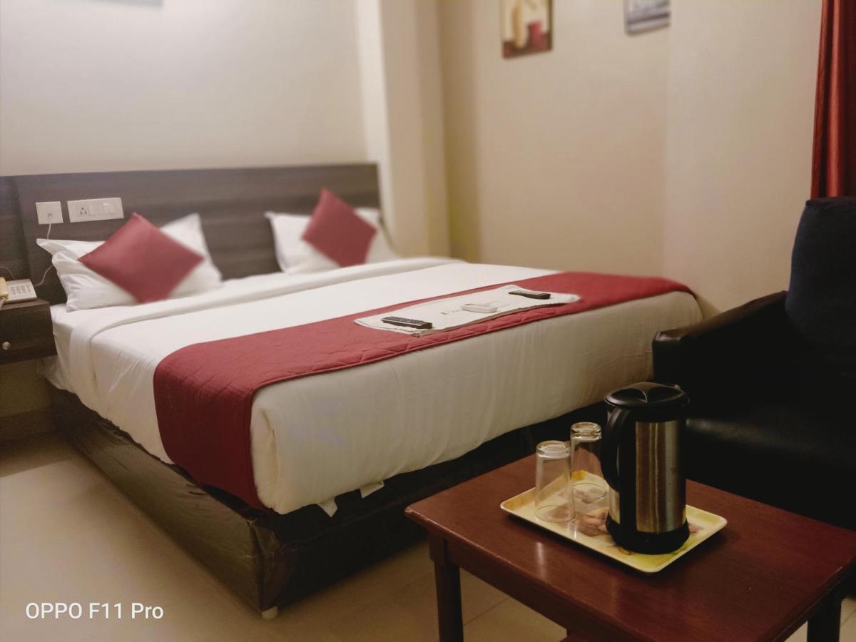 Hotel I-Way Residency Perungudi Ченнаї Екстер'єр фото