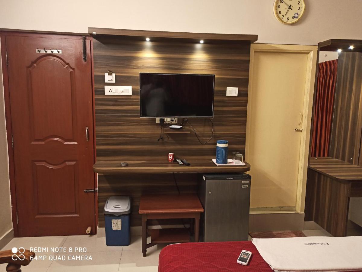 Hotel I-Way Residency Perungudi Ченнаї Екстер'єр фото